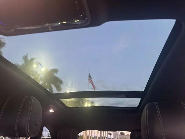 2018 Land Rover Range Rover Velar P250 SE R-Dynamic