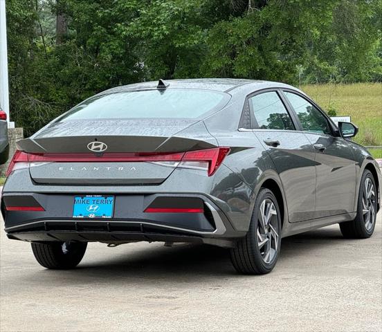 2025 Hyundai Elantra SEL Convenience