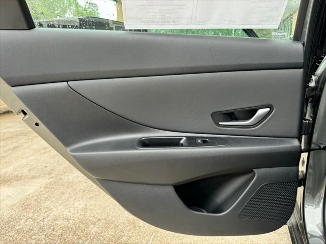 2025 Hyundai Elantra SEL Convenience