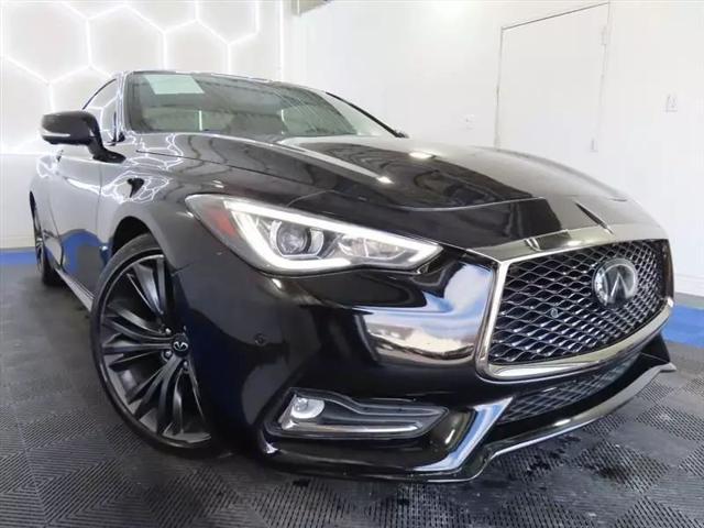 2020 INFINITI Q60 LUXE
