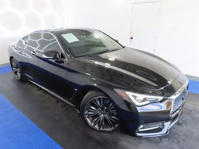 2020 INFINITI Q60 LUXE