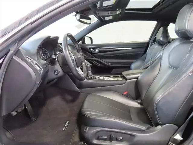 2020 INFINITI Q60 LUXE