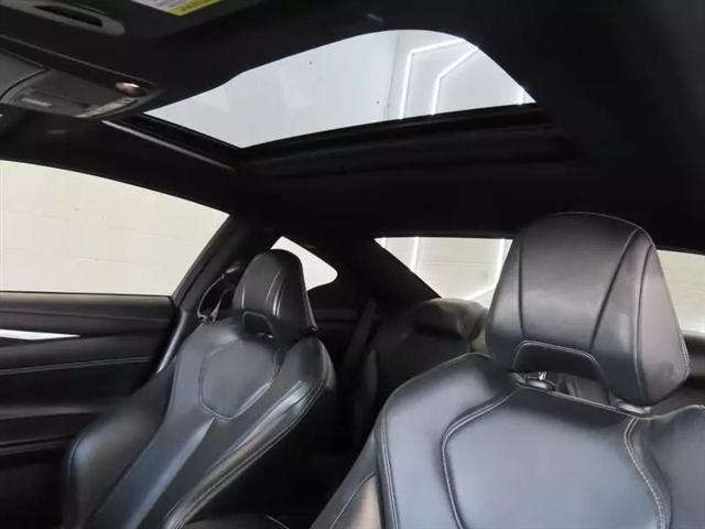 2020 INFINITI Q60 LUXE