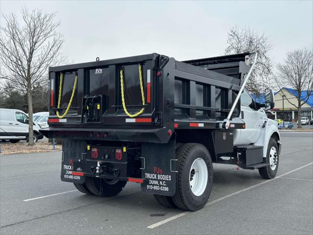 2025 Ford F-650 Base