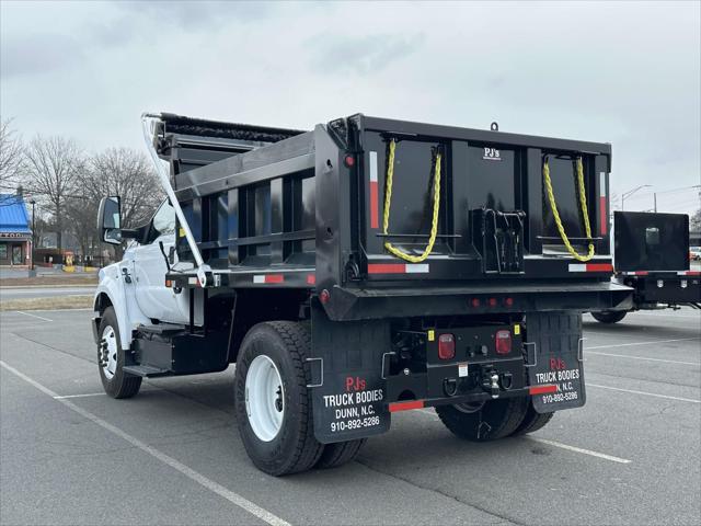 2025 Ford F-650 Base