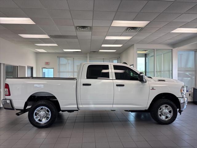 2024 RAM 2500 Tradesman Crew Cab 4x4 64 Box