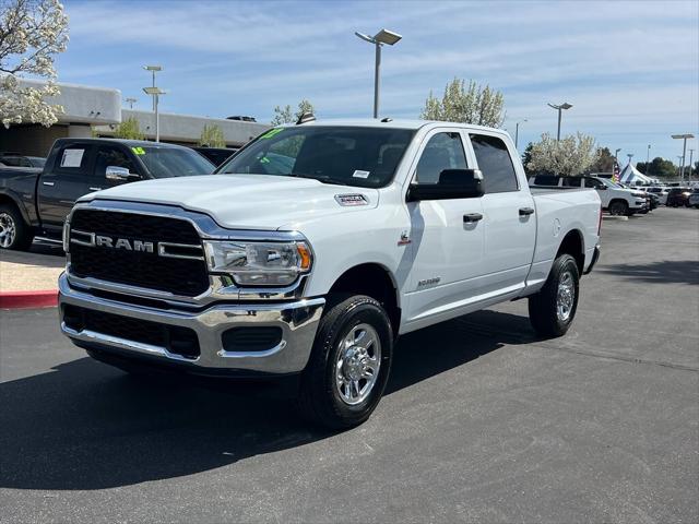 2022 RAM 3500 Tradesman Crew Cab 4x4 64 Box