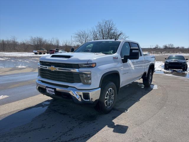 2024 Chevrolet Silverado 2500HD 4WD Crew Cab Standard Bed LT