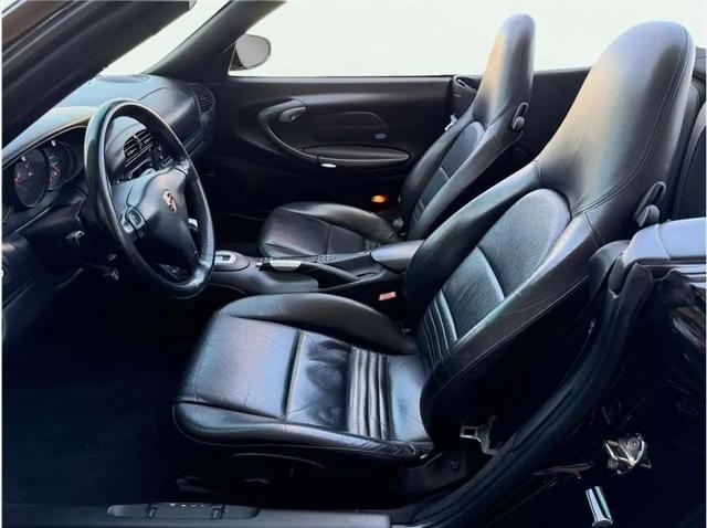 2004 Porsche 911 Carrera