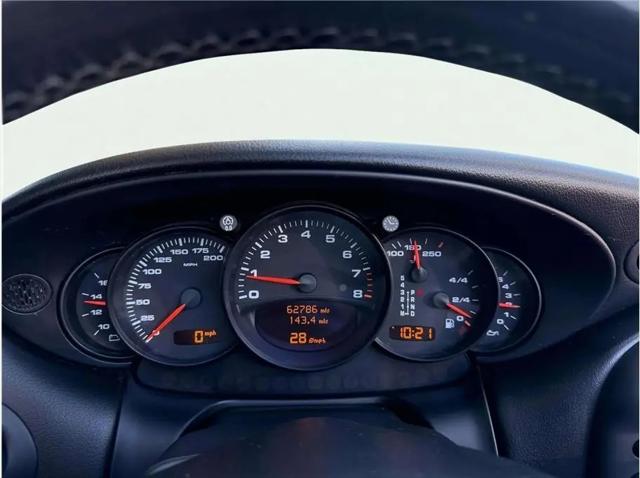2004 Porsche 911 Carrera