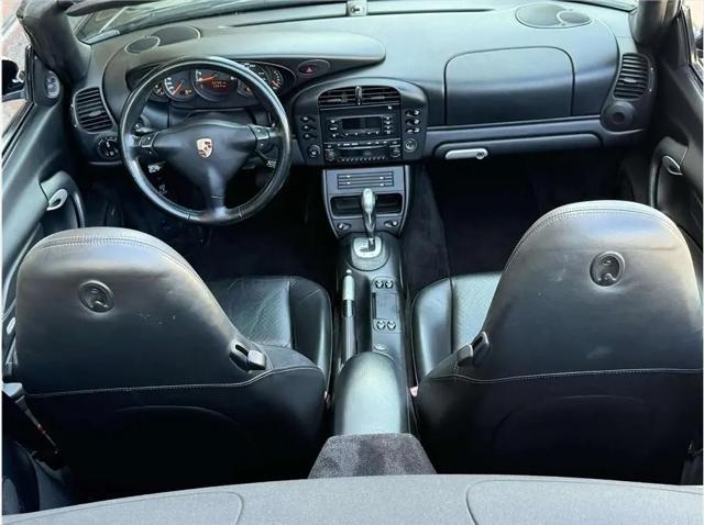 2004 Porsche 911 Carrera