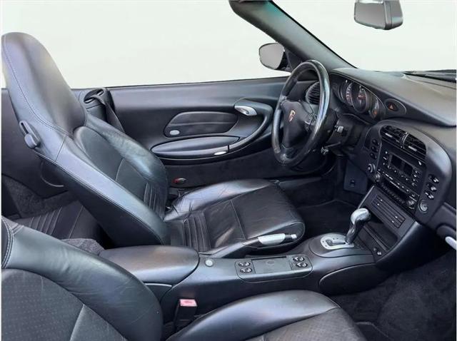 2004 Porsche 911 Carrera