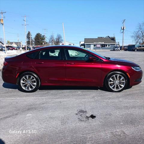 2015 Chrysler 200 S