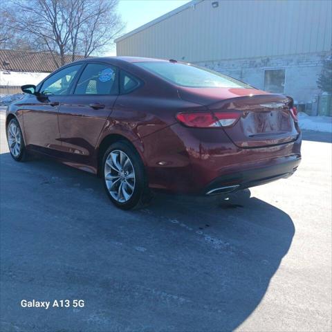 2015 Chrysler 200 S