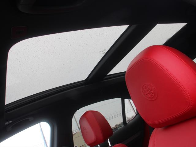 2022 Alfa Romeo Stelvio Veloce Ti AWD