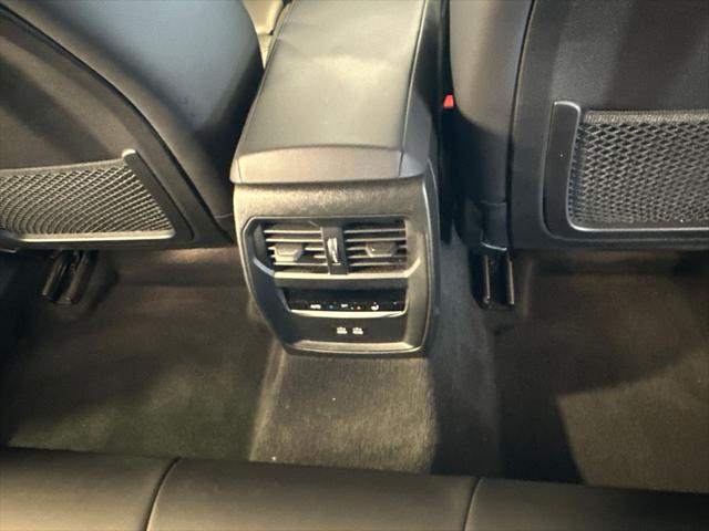 2022 BMW 3 Series 330e Sedan