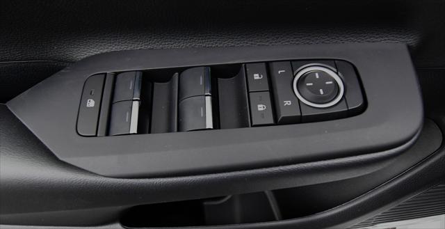 2025 Toyota Prius Plug-In XSE