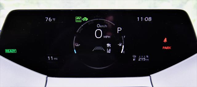 2025 Toyota Prius Plug-In XSE