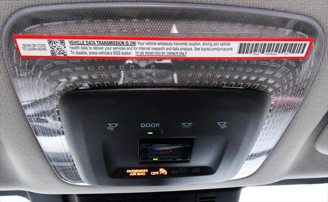 2025 Toyota Prius Plug-In XSE
