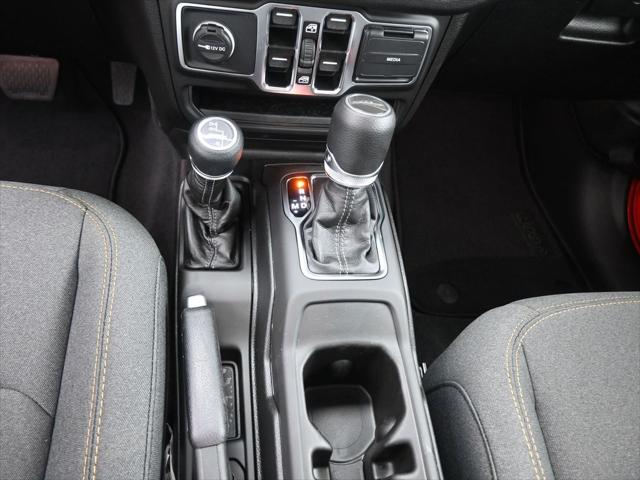 2025 Jeep Gladiator GLADIATOR NIGHTHAWK 4X4
