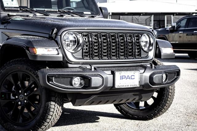2025 Jeep Gladiator GLADIATOR NIGHTHAWK 4X4