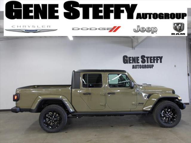 2025 Jeep Gladiator GLADIATOR NIGHTHAWK 4X4