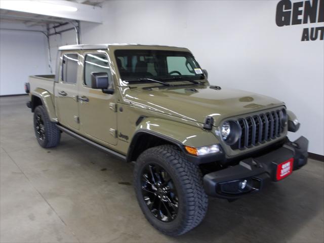2025 Jeep Gladiator GLADIATOR NIGHTHAWK 4X4