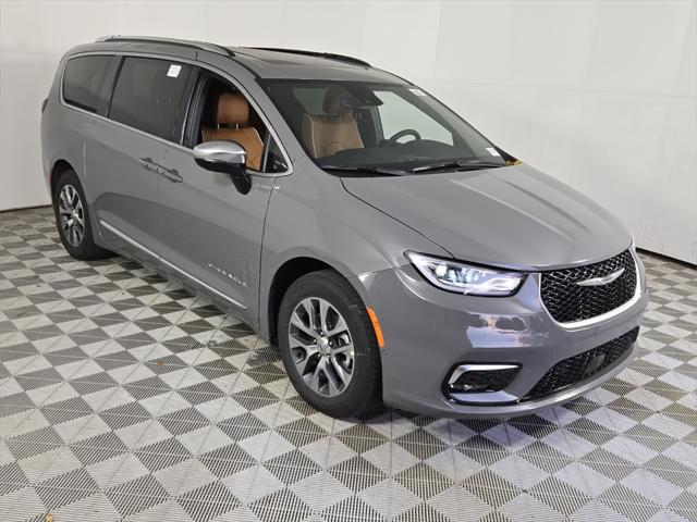 2025 Chrysler Pacifica Hybrid PACIFICA PLUG-IN HYBRID PINNACLE