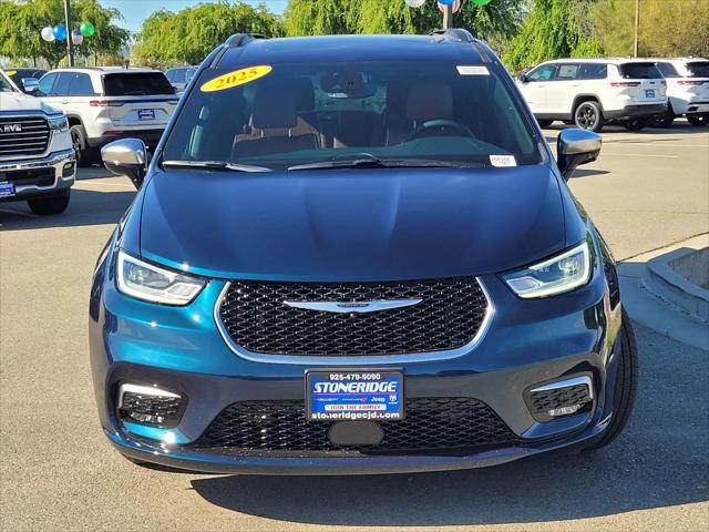 2025 Chrysler Pacifica Hybrid PACIFICA PLUG-IN HYBRID PINNACLE