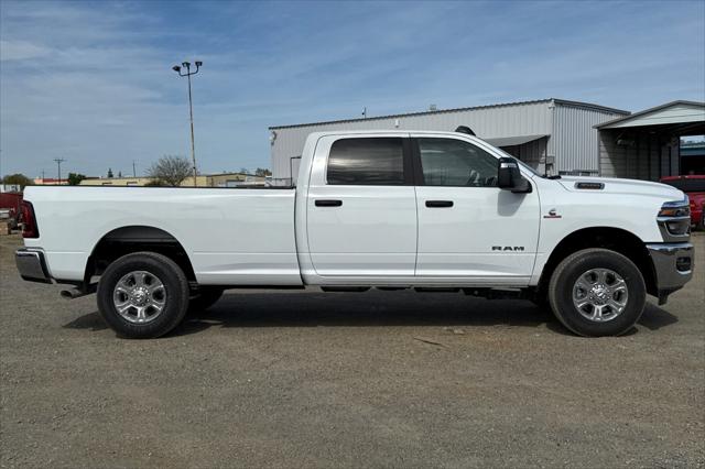 2025 RAM Ram 3500 RAM 3500 BIG HORN CREW CAB 4X4 8 BOX