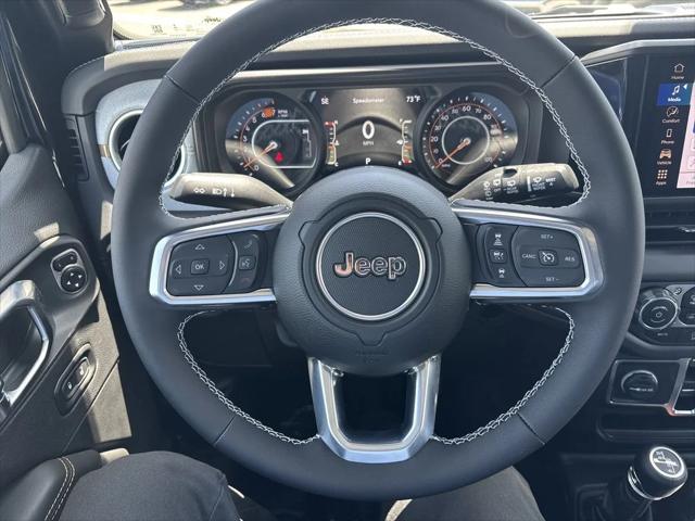 2025 Jeep Wrangler 4-Door Sahara 4x4