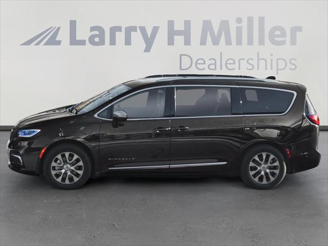 2025 Chrysler Pacifica Hybrid PACIFICA PLUG-IN HYBRID PINNACLE