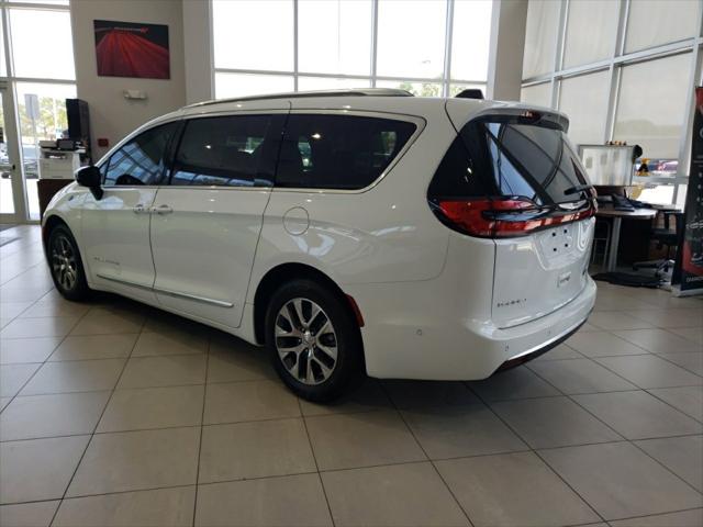 2025 Chrysler Pacifica Hybrid PACIFICA PLUG-IN HYBRID PINNACLE