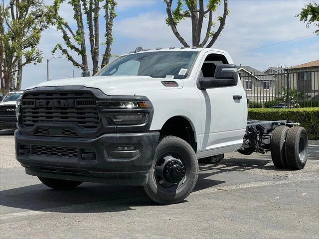 2025 RAM Ram 3500 Chassis Cab RAM 3500 TRADESMAN CHASSIS REGULAR CAB 4X2 84 CA