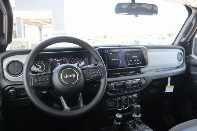 2025 Jeep Gladiator GLADIATOR NIGHTHAWK 4X4
