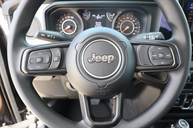 2025 Jeep Gladiator GLADIATOR NIGHTHAWK 4X4