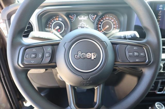 2025 Jeep Gladiator GLADIATOR NIGHTHAWK 4X4