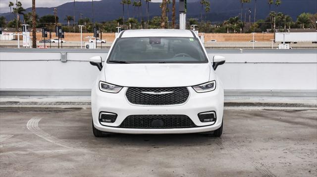 2023 Chrysler Pacifica Touring