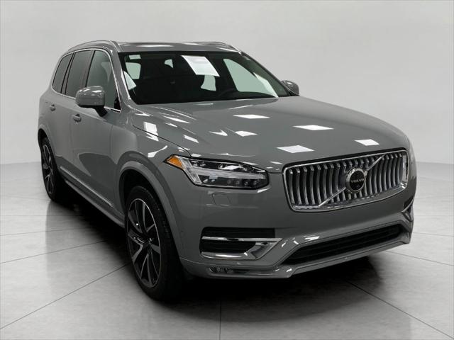 2025 Volvo XC90 B6 Plus 7-Seater