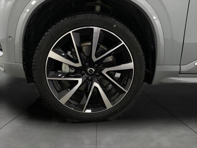 2025 Volvo XC90 B6 Plus 7-Seater