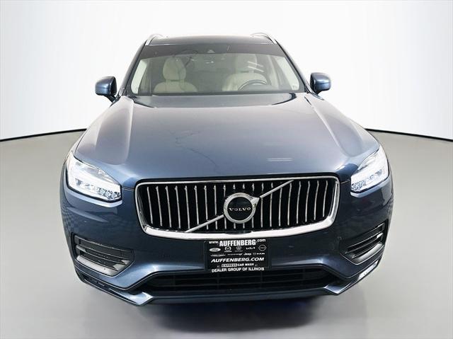 2020 Volvo XC90 T5 Momentum 7 Passenger