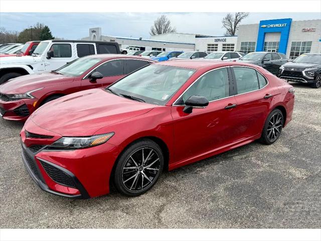 2022 Toyota Camry SE