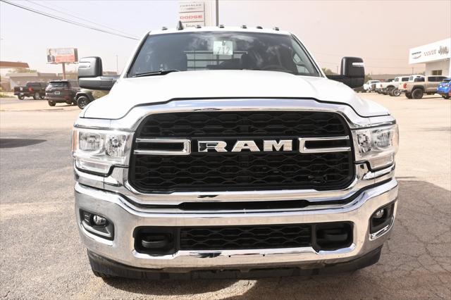 2024 RAM Ram 3500 Chassis Cab RAM 3500 TRADESMAN CREW CAB CHASSIS 4X4 60 CA