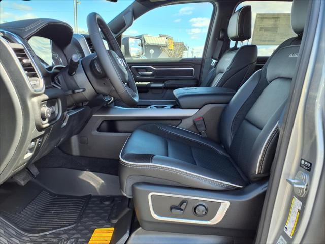 2025 RAM Ram 1500 RAM 1500 LARAMIE CREW CAB 4X4 64 BOX