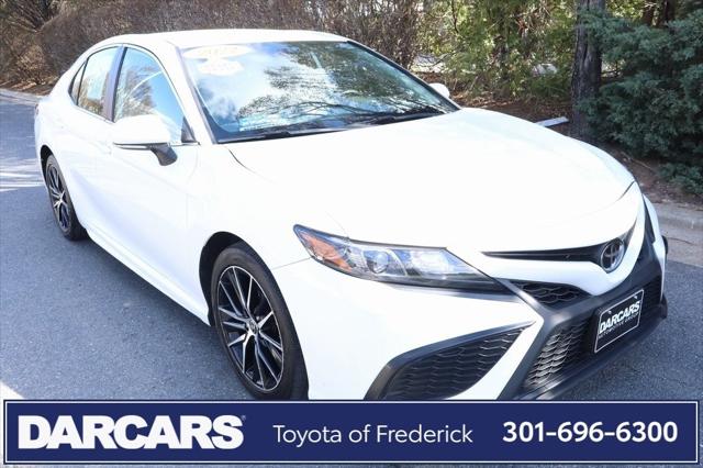 2022 Toyota Camry SE