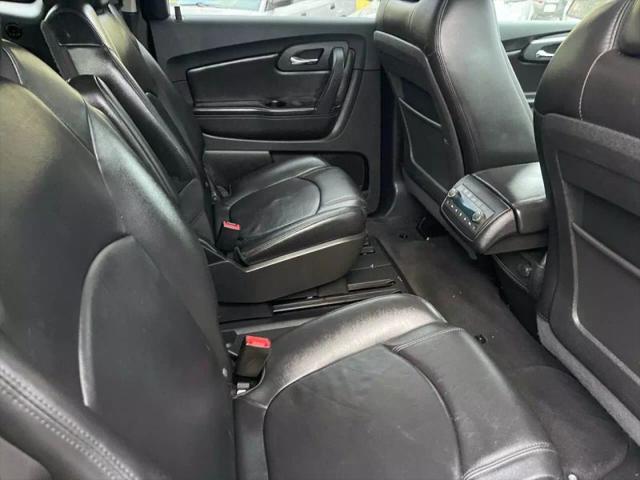 2011 Chevrolet Traverse 2LT