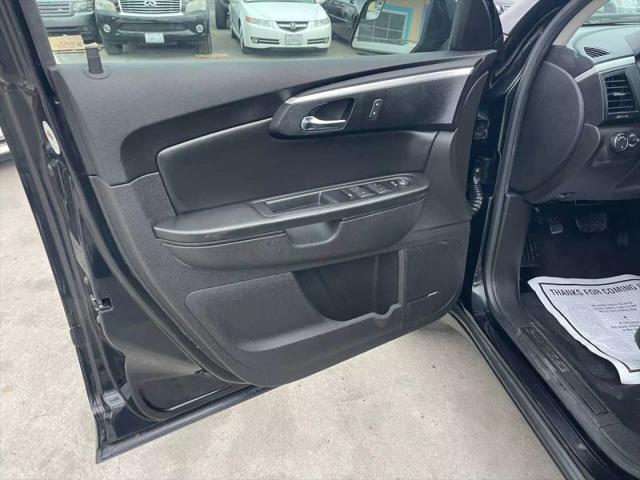 2011 Chevrolet Traverse 2LT