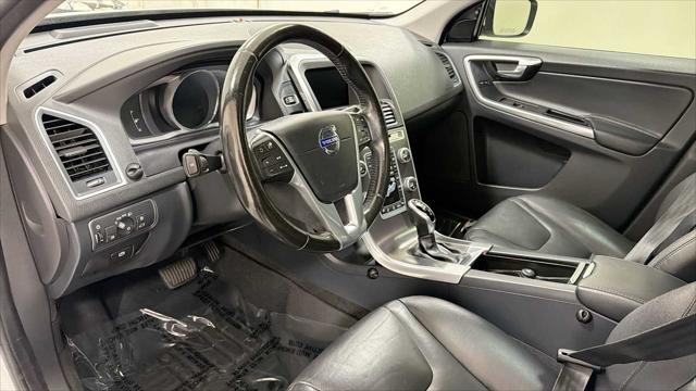 2016 Volvo XC60 T5 Platinum
