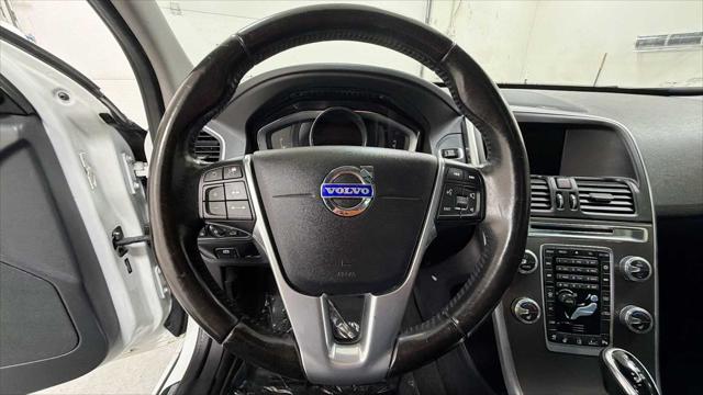 2016 Volvo XC60 T5 Platinum