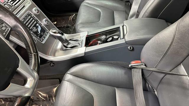 2016 Volvo XC60 T5 Platinum